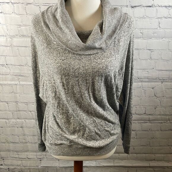 🌟 Express One Eleven Gray Cowl Neck Sweater - Size Extra Small - Picture 1 of 4